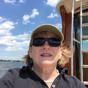 Meet your Posher, Jeanne